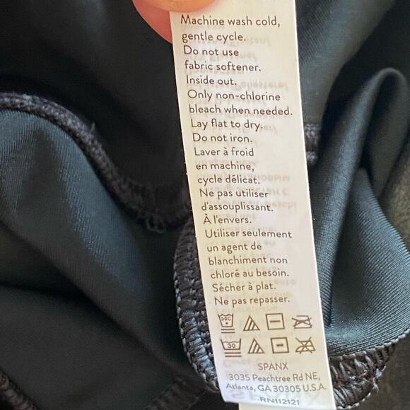 SPANX Faux Leather Leggings in Black, Size Small Petite - Picture 11 of 14